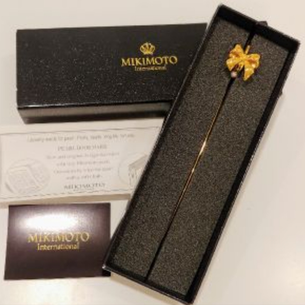 Mikimoto International book mark